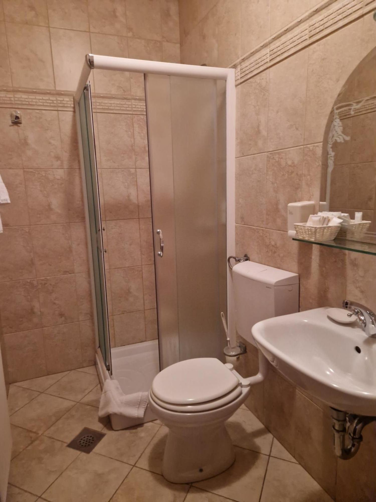 Hotel Grande Celje Quarto foto
